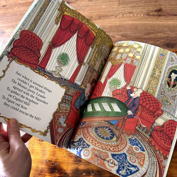 Vintage 1999 House Mouse Senate Mouse The Capital Paperback Book - Picture 7 of 10